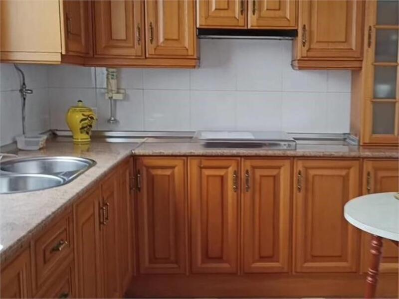 4 Schlafzimmer Stadthaus zu verkaufen