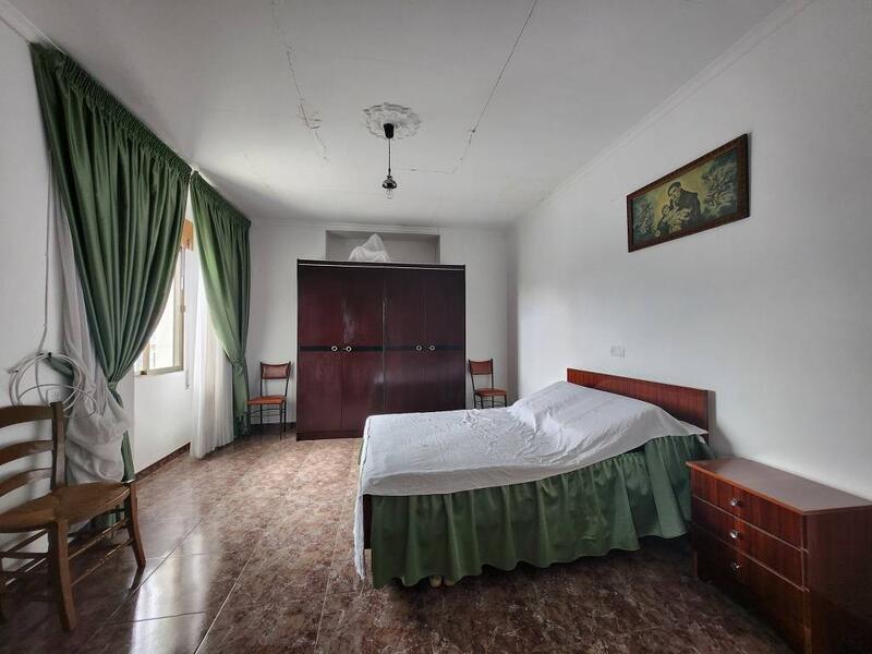 3 Schlafzimmer Landhaus zu verkaufen