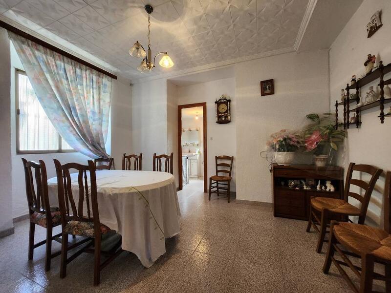 3 Schlafzimmer Landhaus zu verkaufen