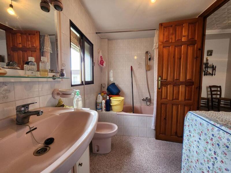 3 Schlafzimmer Landhaus zu verkaufen