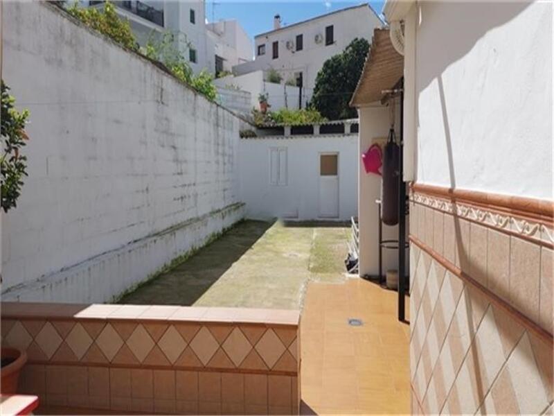 3 Schlafzimmer Stadthaus zu verkaufen