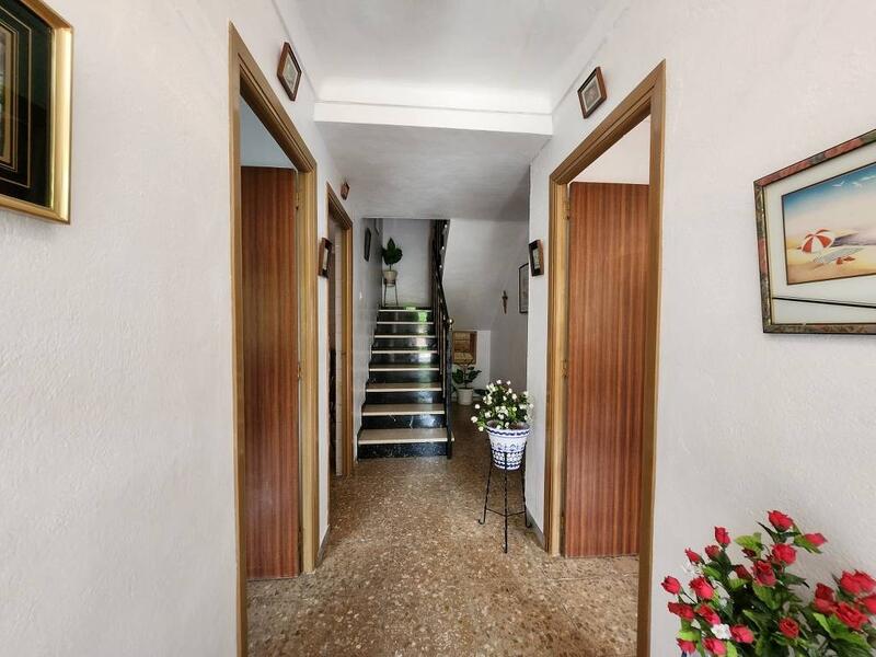 4 bedroom Country House for sale