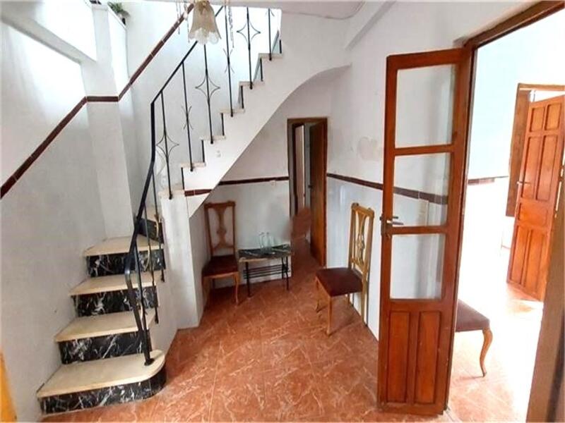4 slaapkamer Gezinswoning Te koop