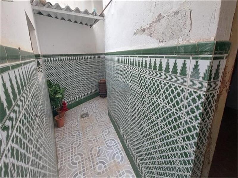 4 slaapkamer Gezinswoning Te koop