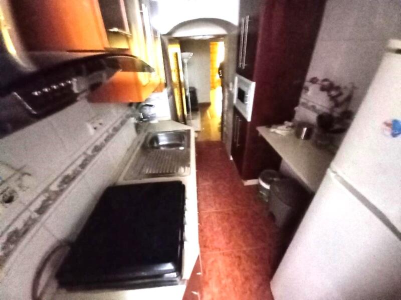 4 slaapkamer Gezinswoning Te koop