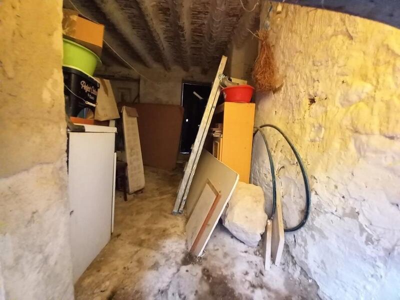 4 slaapkamer Gezinswoning Te koop