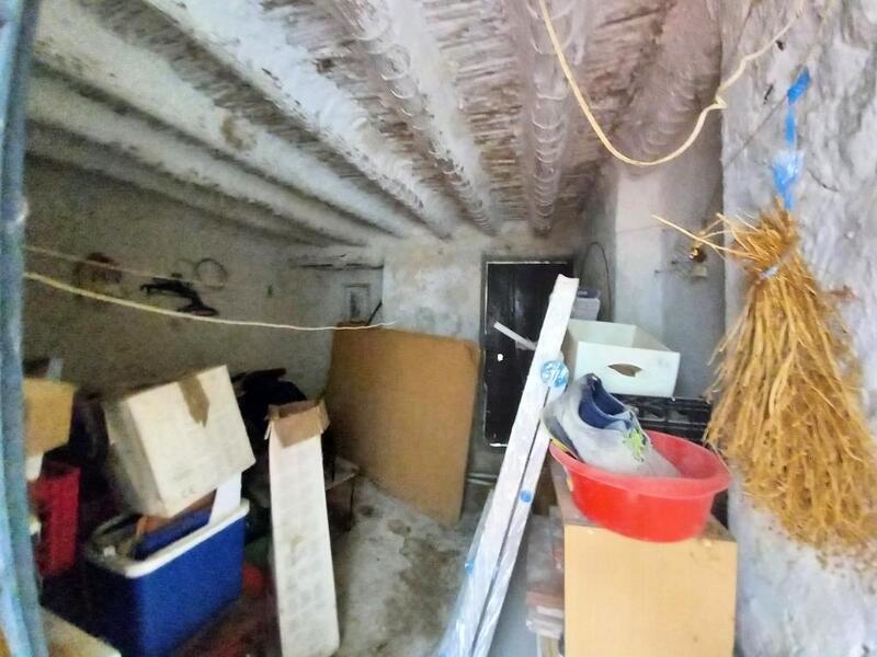 4 slaapkamer Gezinswoning Te koop