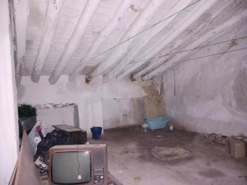 4 slaapkamer Gezinswoning Te koop