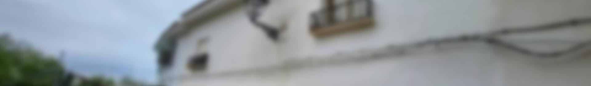 3 спальная комната городская тюрьма продается