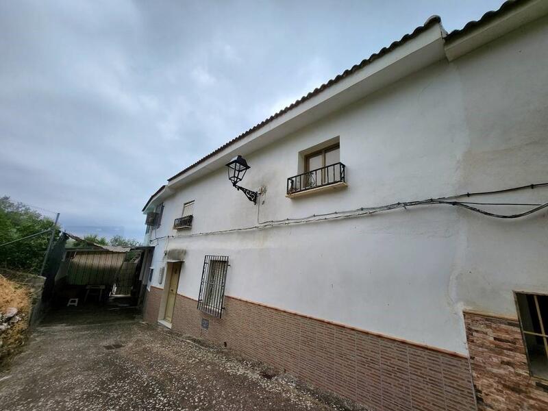 Townhouse for sale in El Esparragal, Córdoba