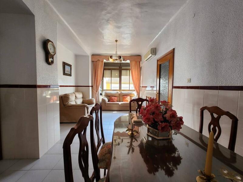 3 bedroom Apartment for sale