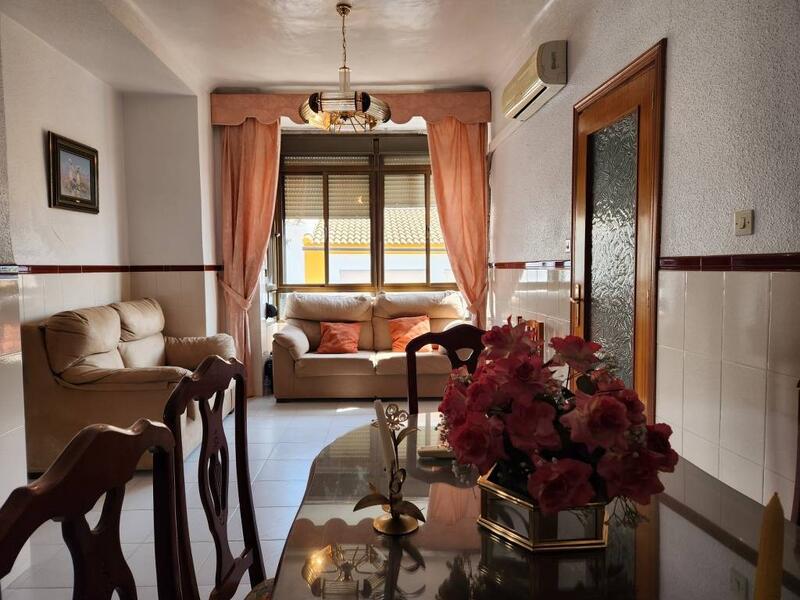3 bedroom Apartment for sale