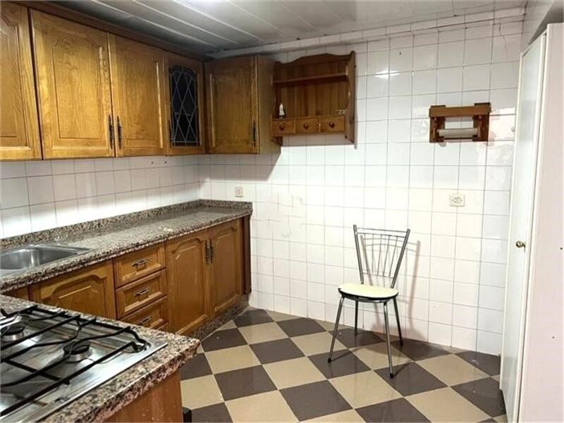 5 slaapkamer Gezinswoning Te koop