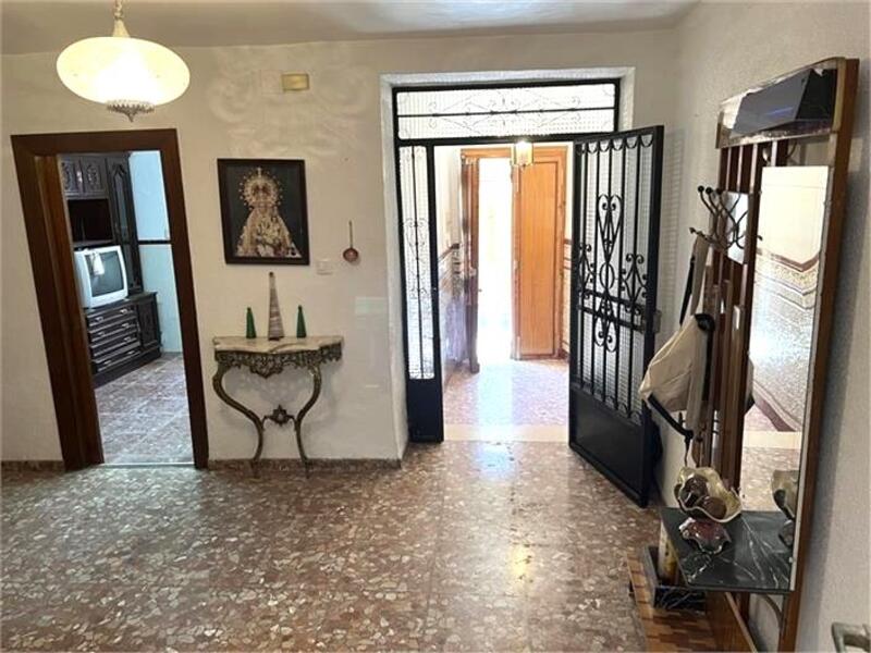 5 slaapkamer Gezinswoning Te koop