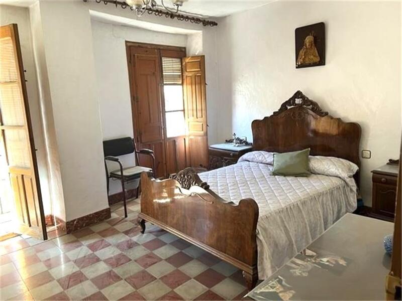5 slaapkamer Gezinswoning Te koop