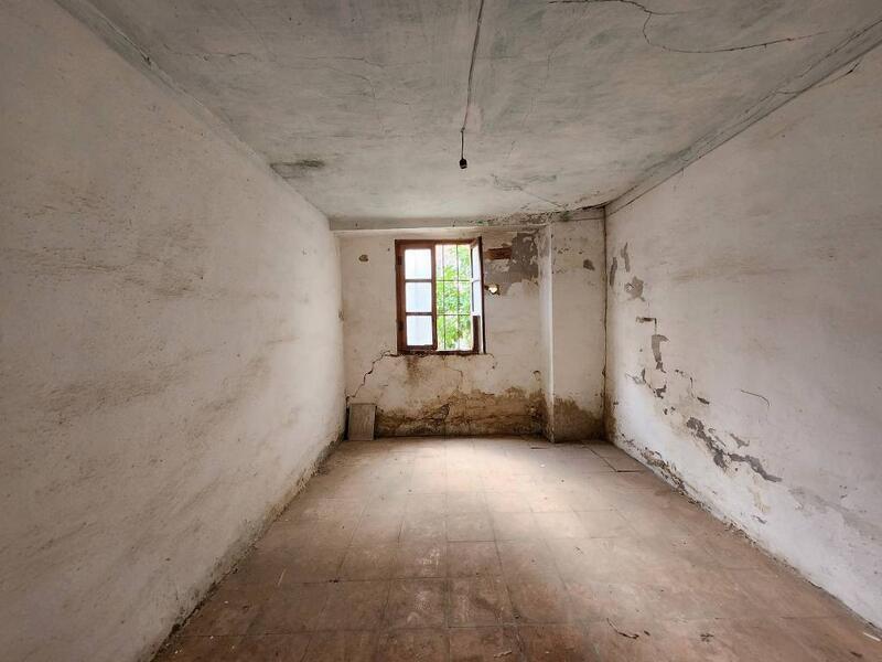 3 slaapkamer Gezinswoning Te koop