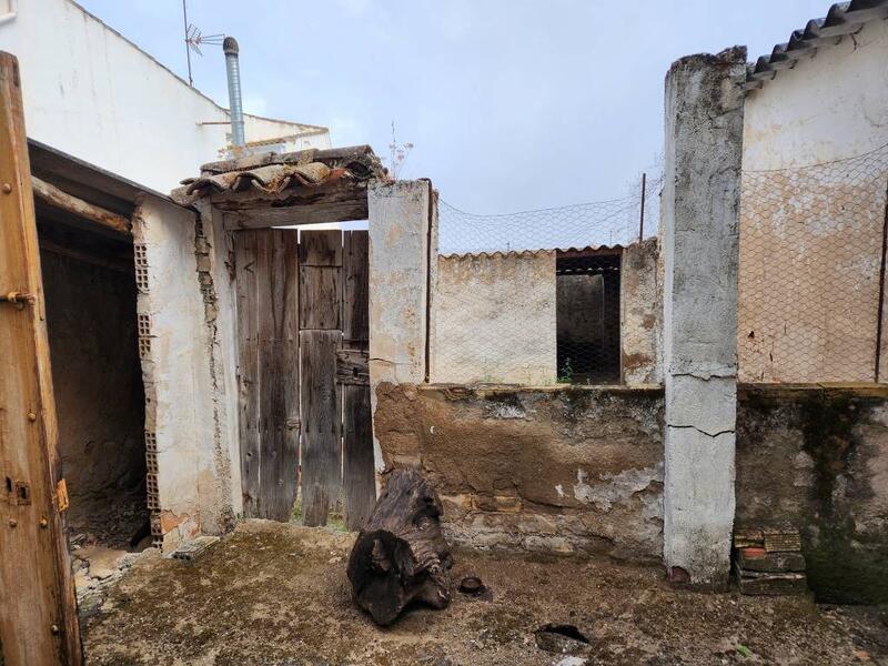 3 slaapkamer Gezinswoning Te koop