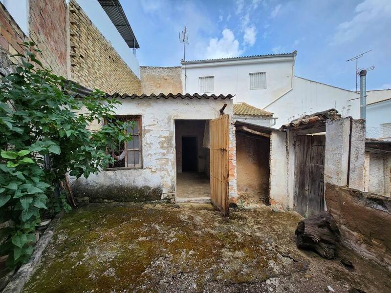 3 slaapkamer Gezinswoning Te koop