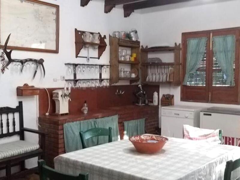 5 Schlafzimmer Landhaus zu verkaufen