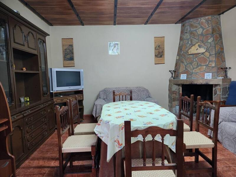 2 bedroom Country House for sale