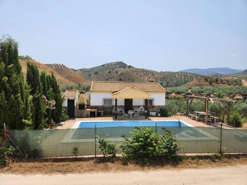 Country House for sale in Priego de Cordoba, Córdoba
