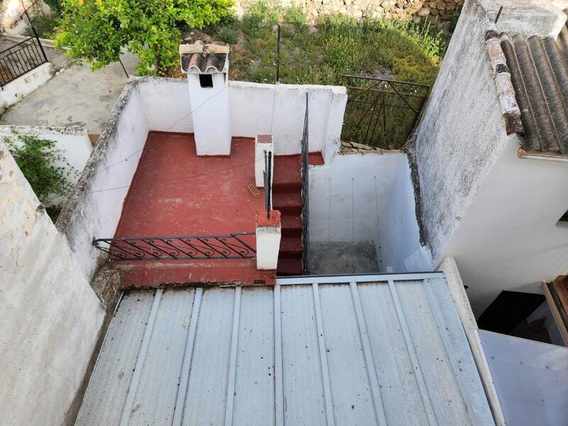3 bedroom Townhouse for sale