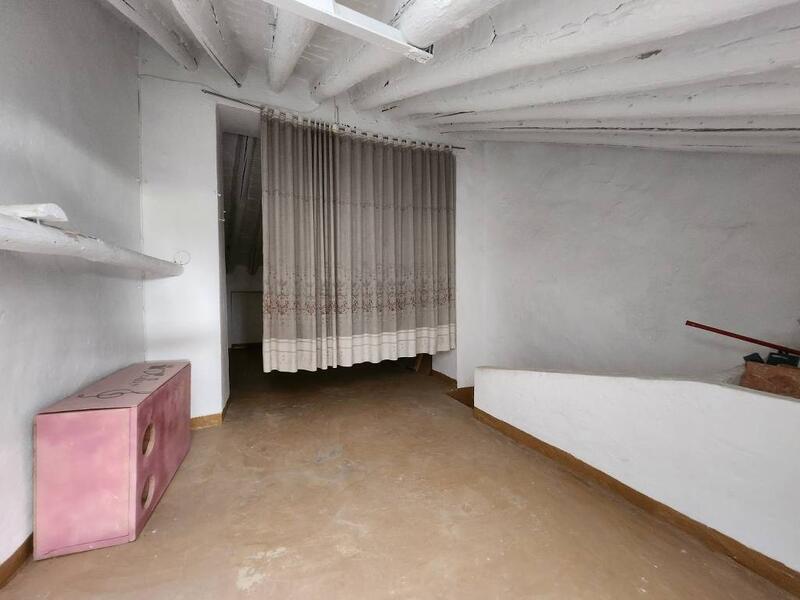 3 bedroom Townhouse for sale