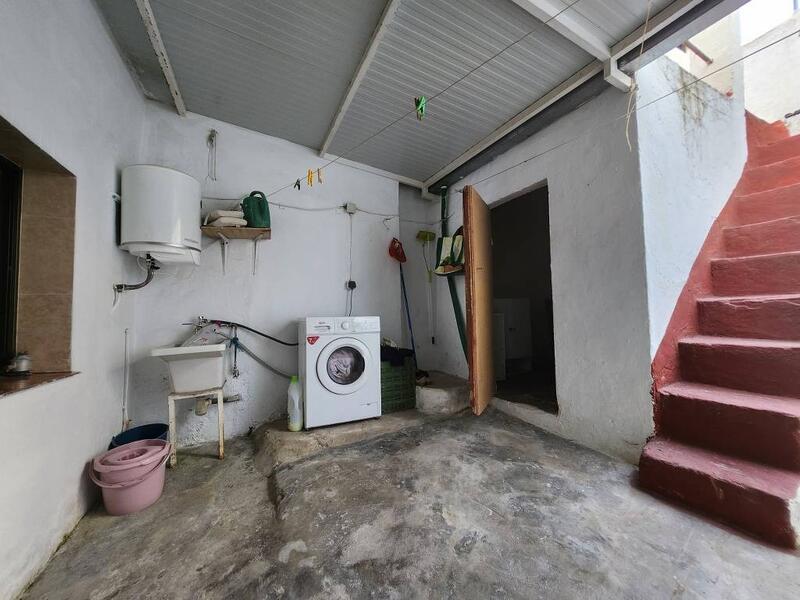 3 bedroom Townhouse for sale