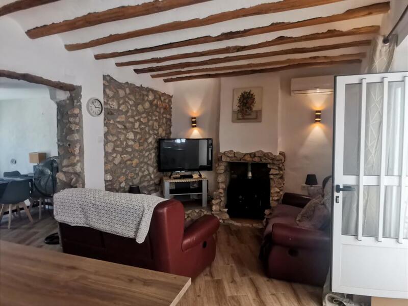 3 slaapkamer Gezinswoning Te koop