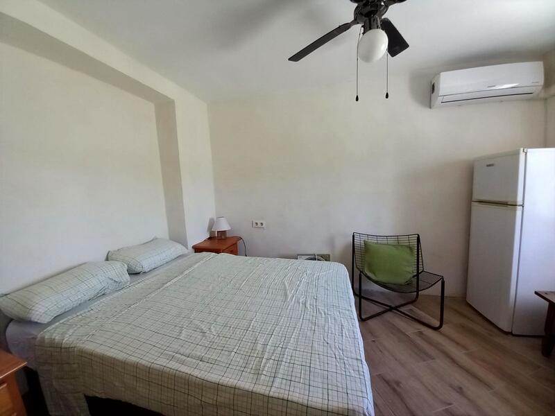 3 slaapkamer Gezinswoning Te koop