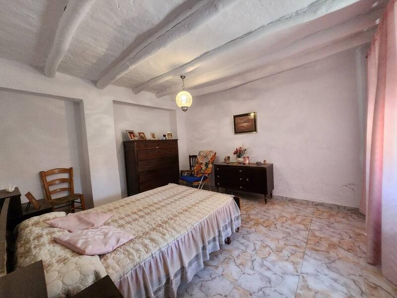 3 Schlafzimmer Landhaus zu verkaufen