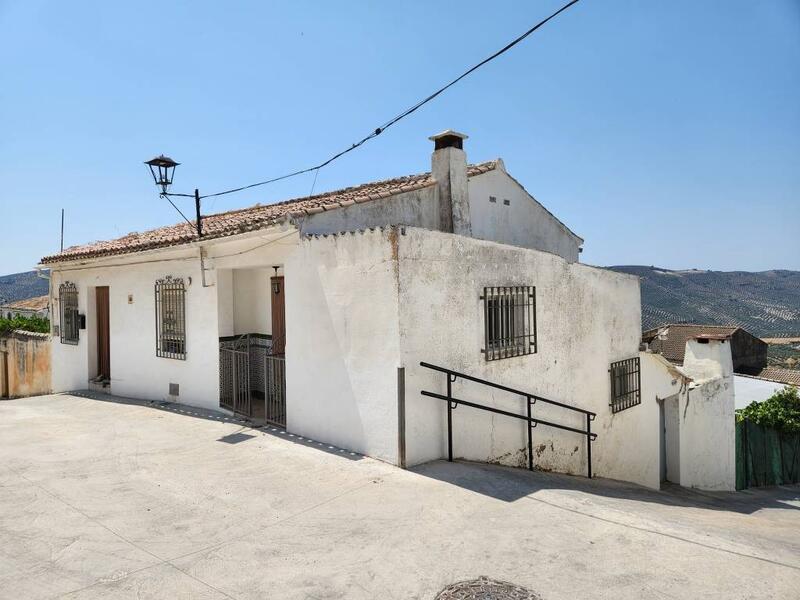 Townhouse for sale in El Higueral, Córdoba