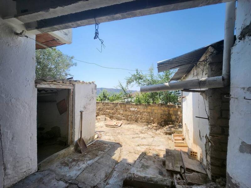 3 bedroom Townhouse for sale