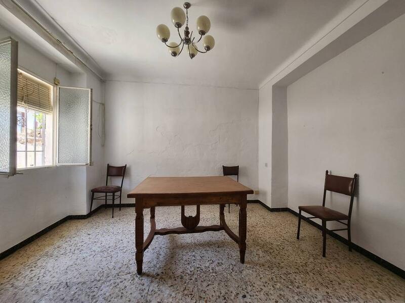 3 bedroom Townhouse for sale