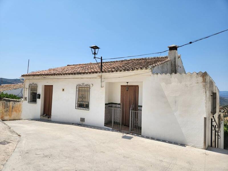 3 bedroom Townhouse for sale