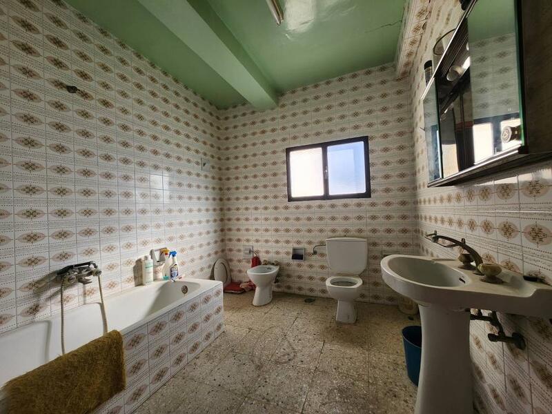 5 slaapkamer Gezinswoning Te koop