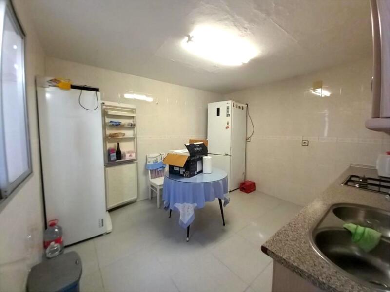 4 bedroom Townhouse for sale