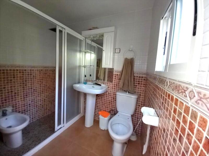 4 bedroom Townhouse for sale
