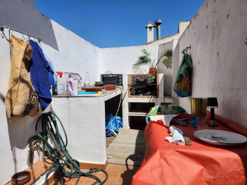2 slaapkamer Gezinswoning Te koop