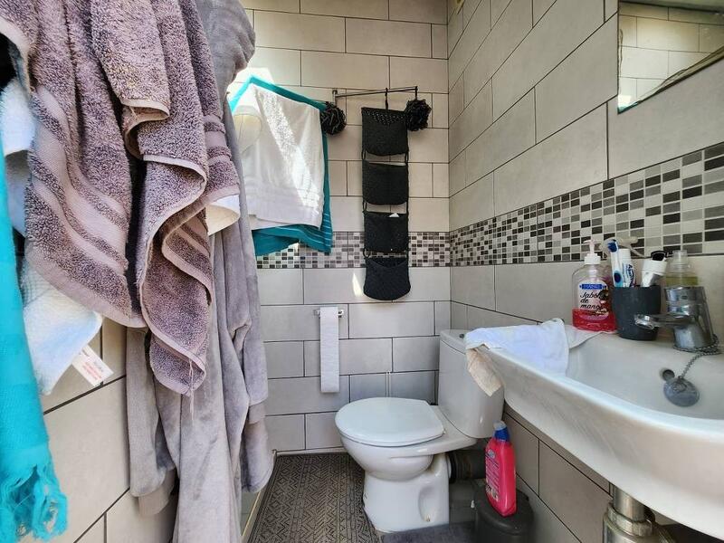 2 slaapkamer Gezinswoning Te koop