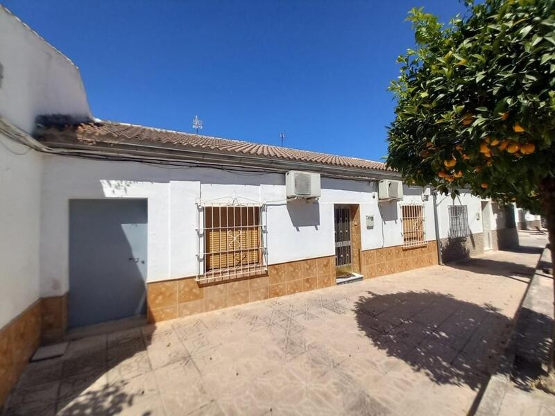 Villa til salgs i Monte Lope Alvarez, Jaén