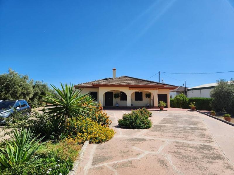 Lantställe till salu i La Guijarrosa, Córdoba