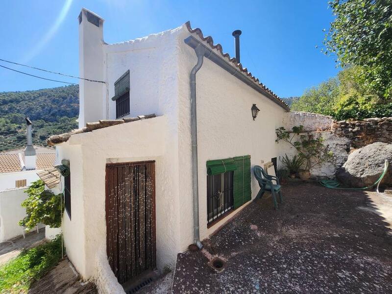 3 bedroom Country House for sale