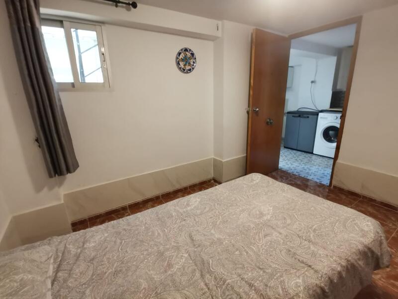 4 bedroom Townhouse for sale