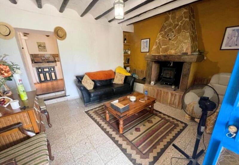 3 Schlafzimmer Landhaus zu verkaufen