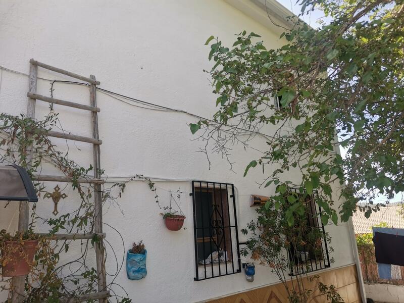 4 bedroom Country House for sale