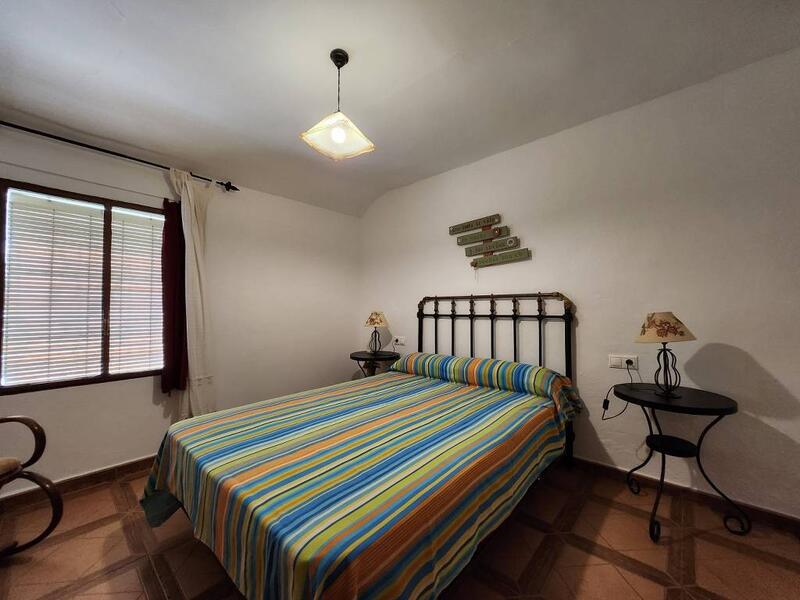 6 bedroom Country House for sale