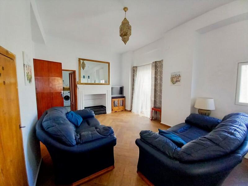 3 bedroom Townhouse for sale