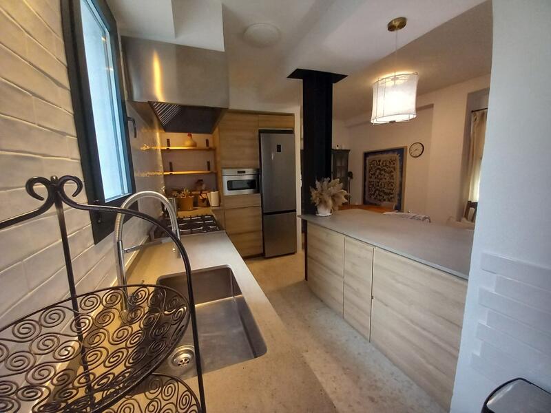 4 slaapkamer Landhuis Te koop