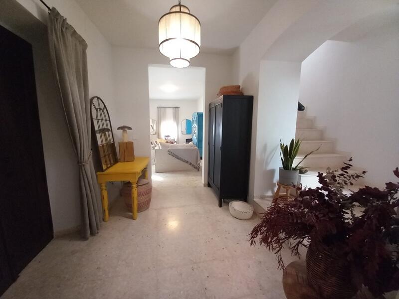4 slaapkamer Landhuis Te koop